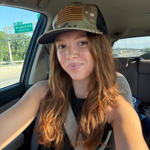 Meet your Posher, Sophia - Picture 1 of 1